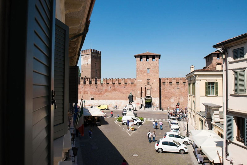 Carrera Home Appartamenti Verona - Bike Hotel, Verona, Italy