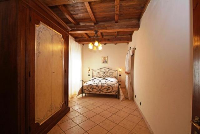 Palazzo Del Papa Agriturismo, Strettura, Italy