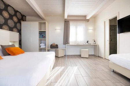L'Hotel, Rimini, Italy