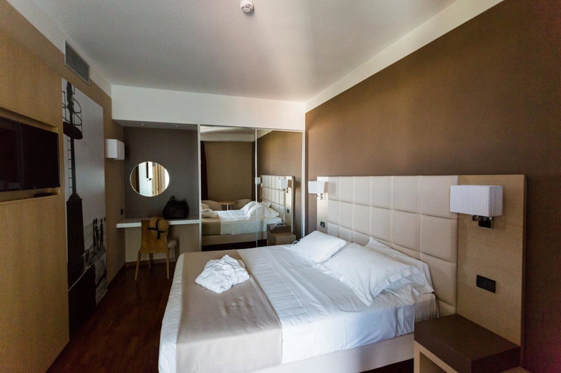 Raffaello Hotel & Mooka Restaurant, Senigallia, Италия