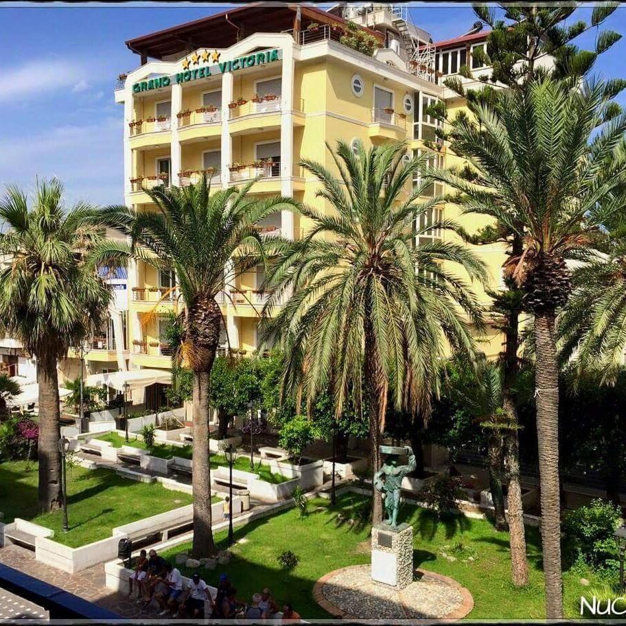 Hotel · Grand Hotel Victoria, Palmi