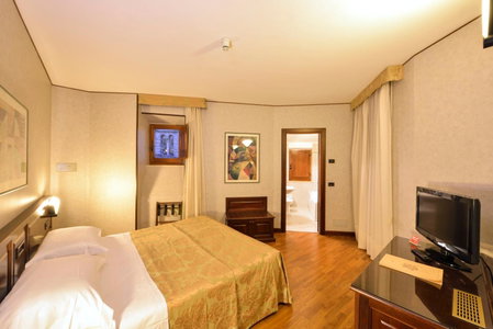 Hotel Fonte Cesia, Todi, Italy