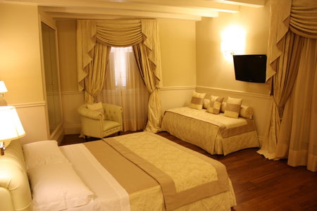 SANTA CHIARA SUITE HOTEL & SPA - Lecce, Lecce, Italy