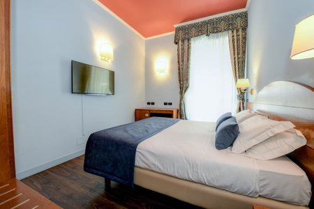 Hotel City, Desenzano del Garda, Italy