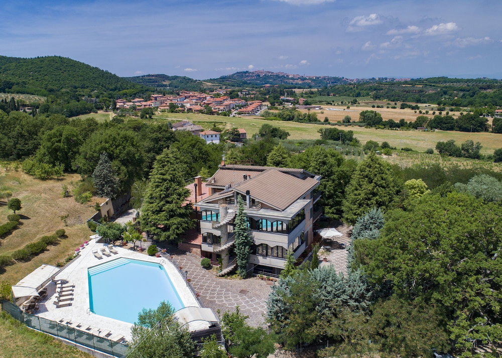 AgriHotel Villa Ambra, Italy