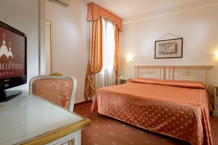 Hotel Ambassador Tre Rose, Venice, Italy