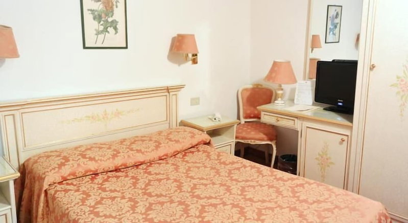 Hotel Ambassador Tre Rose, Venice, Italy