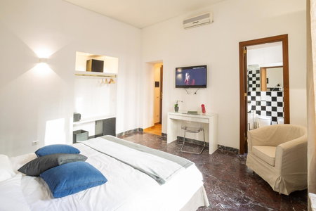 Lombardia40 Luxury Suites, Rome, Italy