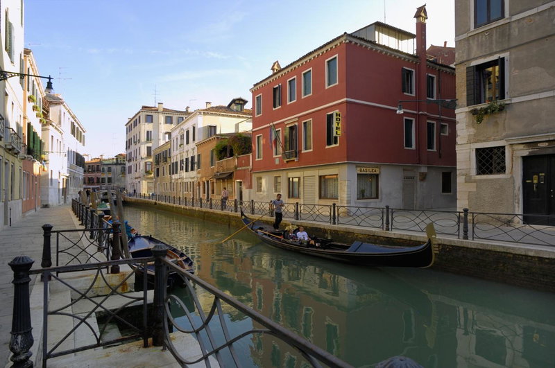 Albergo Basilea, Venice, Italy