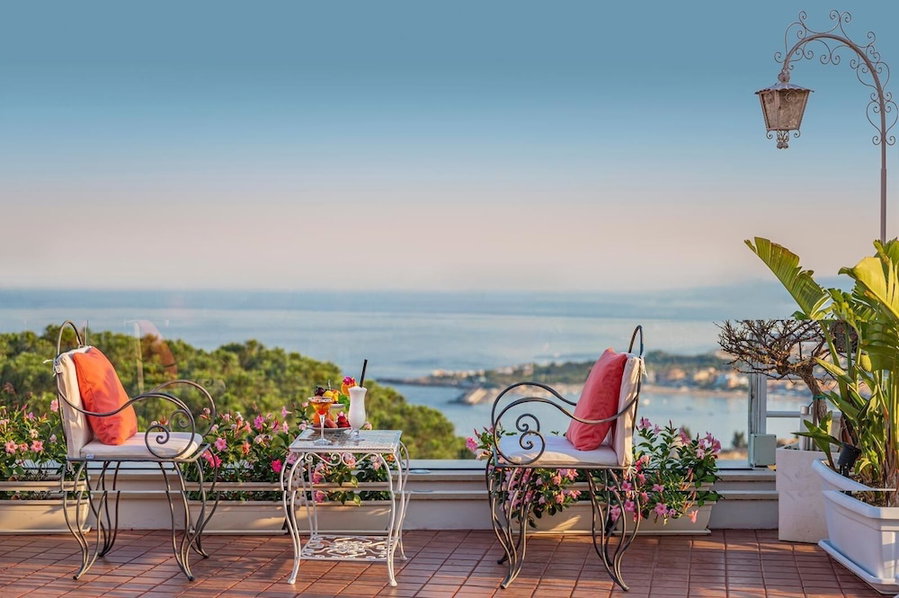 Hotel Continental, Giarre, Italy