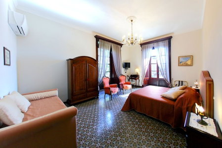 Hotel Continental, Giarre, Italy