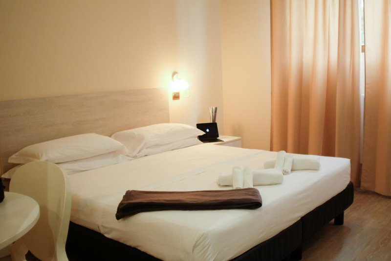Hp Fly Hotel Bologna, Calderara di Reno, Italy