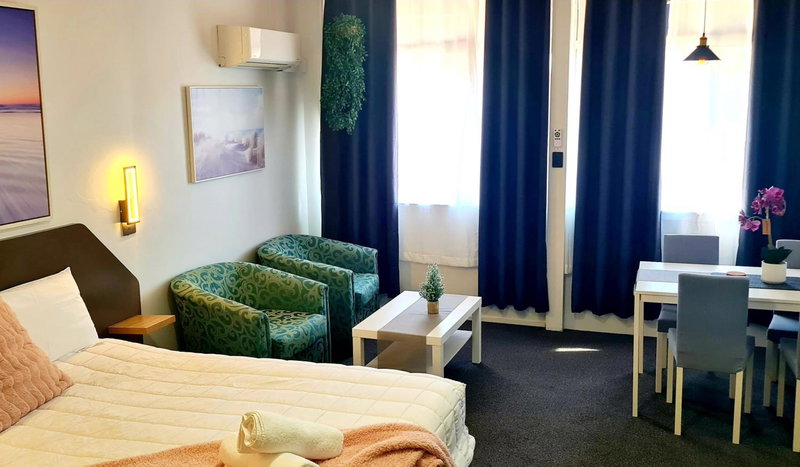 Golden Sands Motor Inn, Forster, Australia