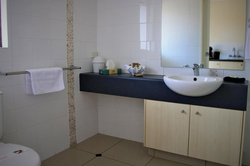 Pacific Palms Motor Inn, Marcoola, Australia