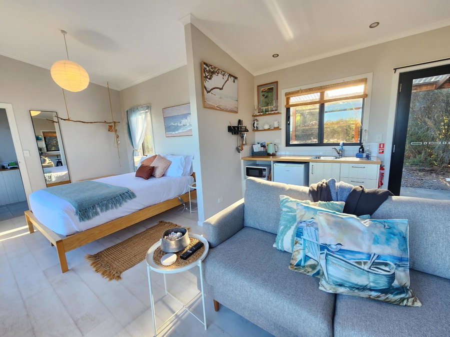 Flotsam Seaside Studio Dunalley, Dunalley, Australia