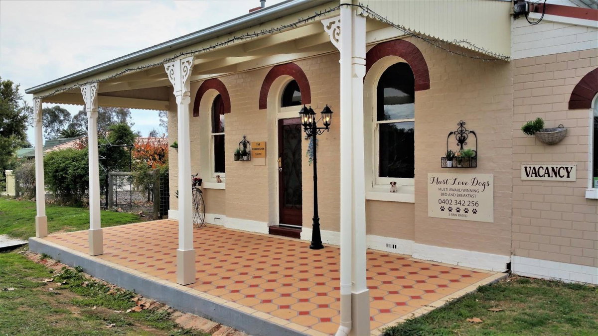 Must Love Dogs B&B & Self Contained Cottage, Australia