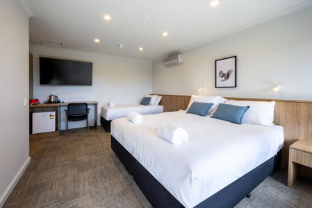 Claremont Hotel Motel, Claremont, Australia
