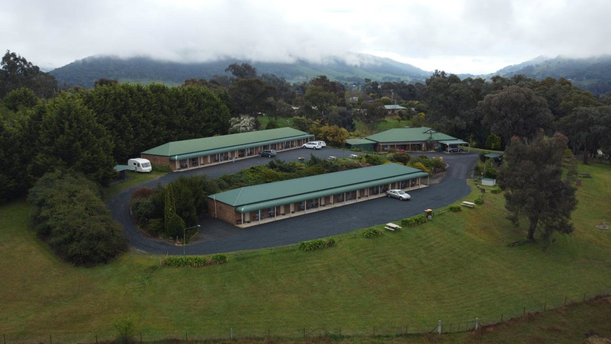 Hotel · Motel Views Yackandandah, Yackandandah