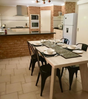 Murdoch Station Bed & Breakfast, Perth, Australia