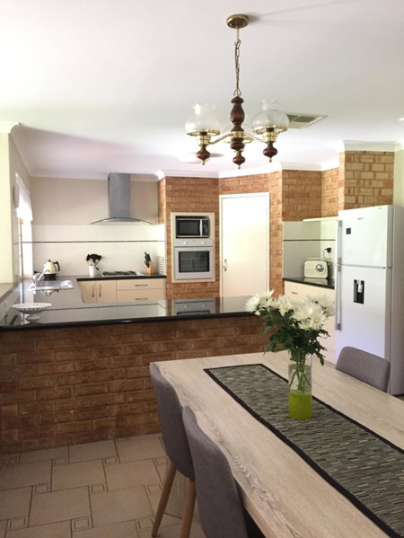 Murdoch Station Bed & Breakfast, Perth, Australia