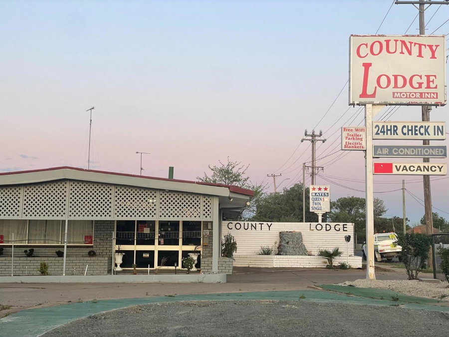 County Lodge Motor Inn, West Wyalong, Australia
