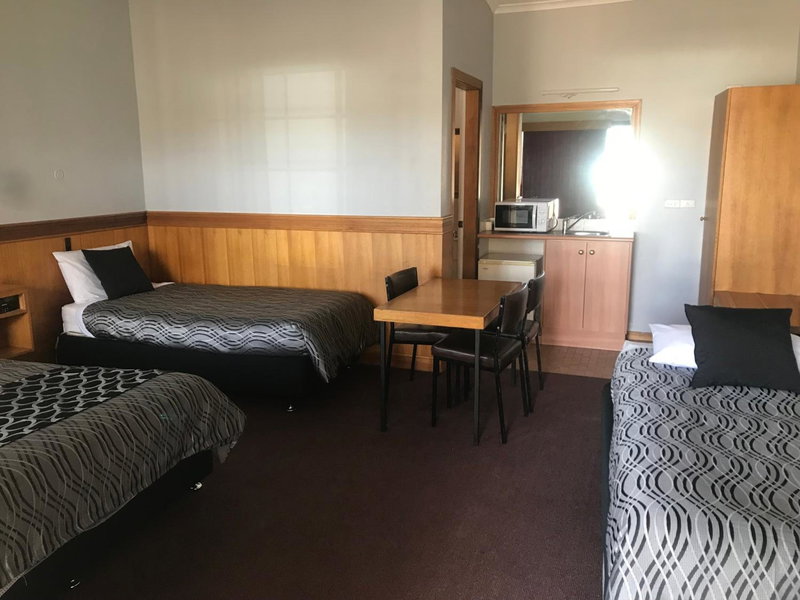 County Lodge Motor Inn, West Wyalong, Australia