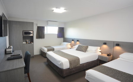 Bridge Hotel, Smithton, Australia