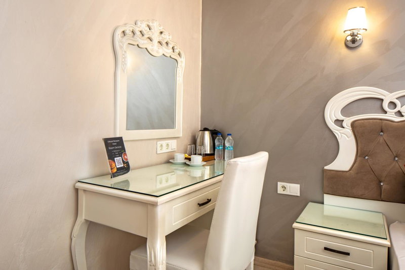 Deluxe Newport Hotel - Old City, Istanbul, Turkey