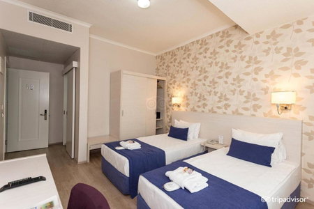 Walk İn Hotels, Konak, Turkey