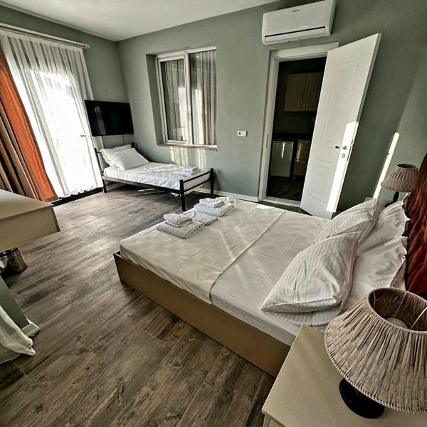 st945 Palas Otel, Izmir, Turkey