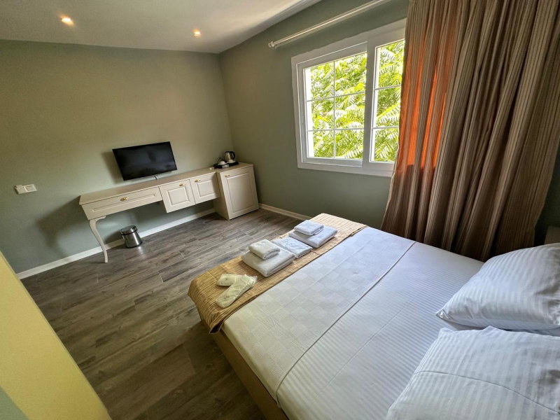 st945 Palas Otel, Izmir, Turkey