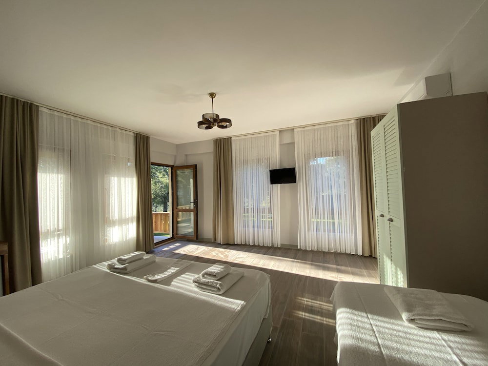 Elyada Konuk Evi (+8 Yaş ), Turkey