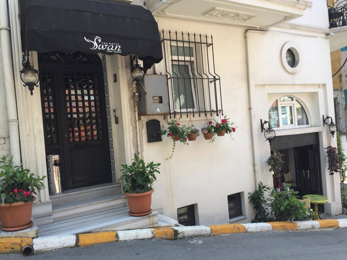 Hotel · The White Swan Suites Beyoglu, Sisli