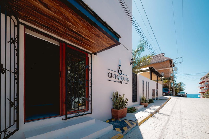 Guitarra Inn, Puerto Escondido, Mexico
