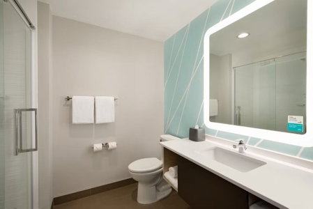 avid hotel Queretaro Centro Sur by IHG, Querétaro, Mexico