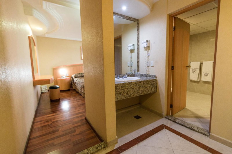 Hotel Atlante, Mexico City, Mexico