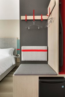 Avid Hotel Querétaro Centro Sur by IHG, Querétaro, México