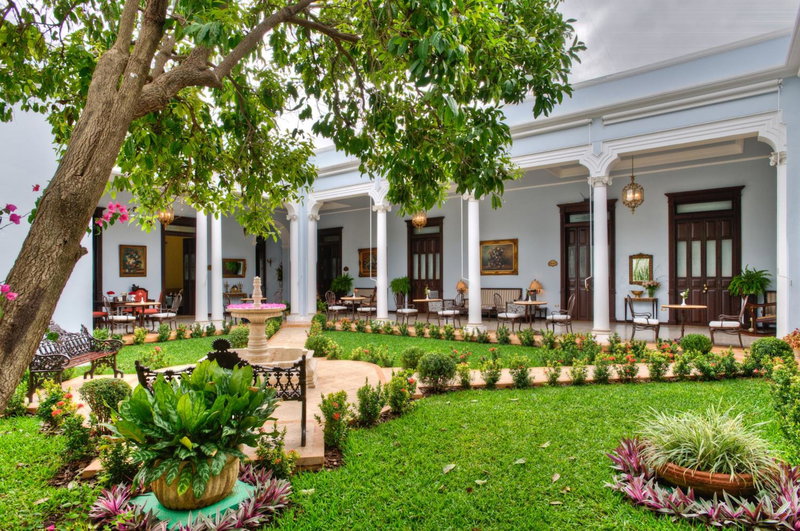 Casa Azul Monumento Historico, Mérida, Mexico