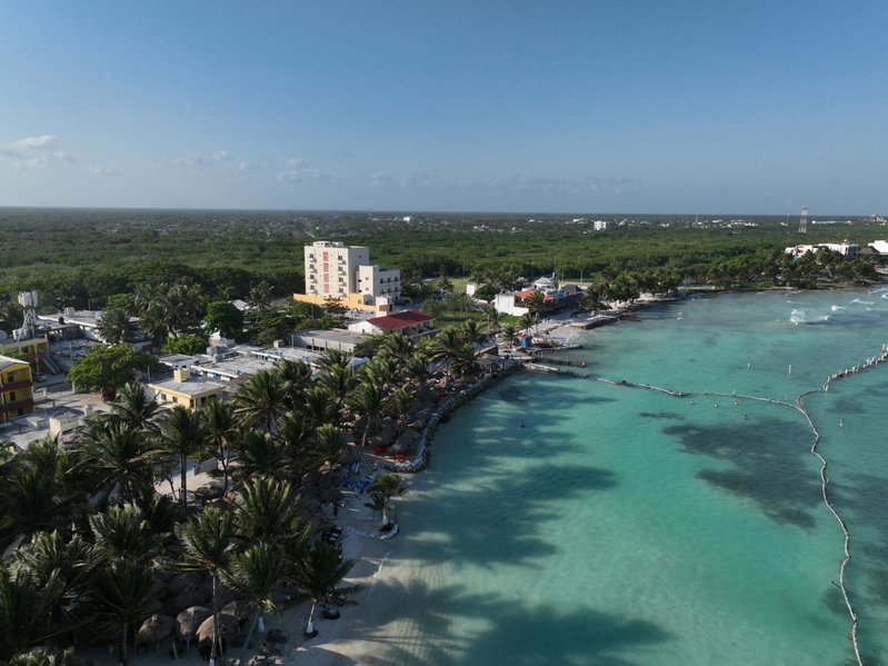 Oneiro Suites with Sea View, Mahahual, Mexico