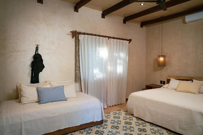 Mero Mero Hotel, El Cuyo, Mexico