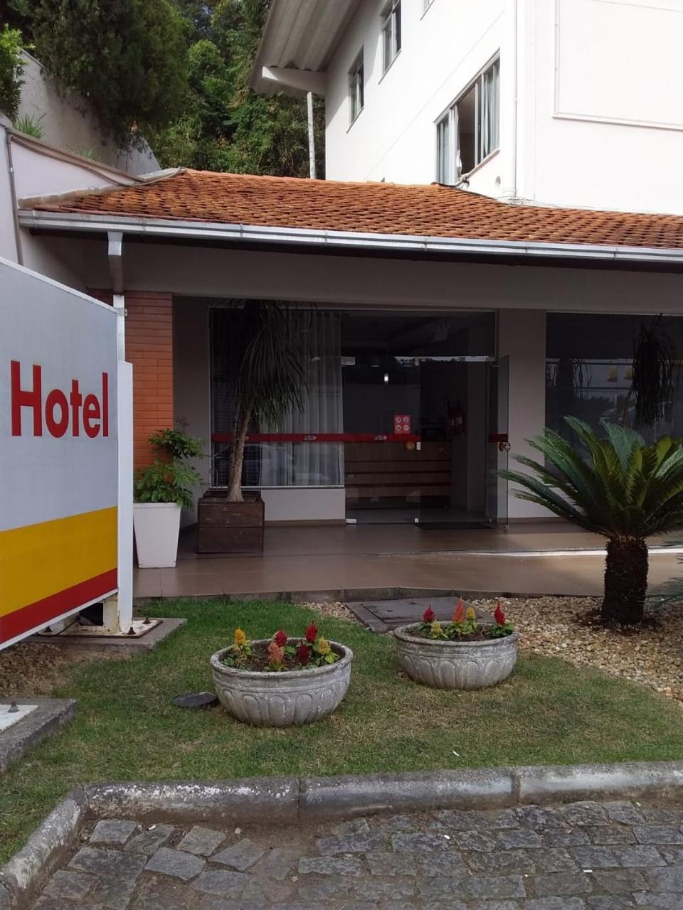 CHA Mime Hotel, Brazil