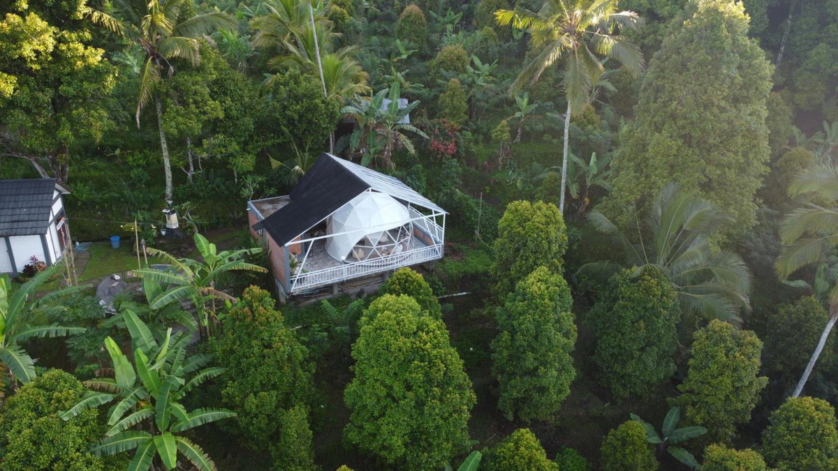 Moondock Luxury Camp, Indonesia