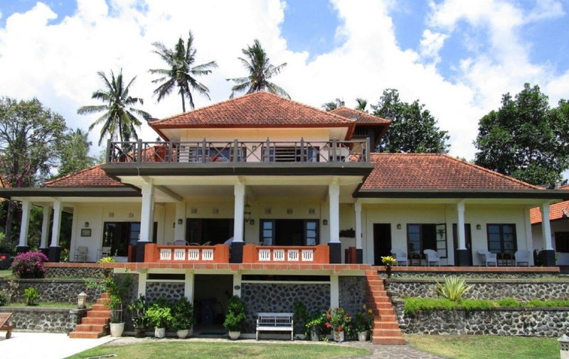Bukit Asri Lodge, Seraya, Indonesia