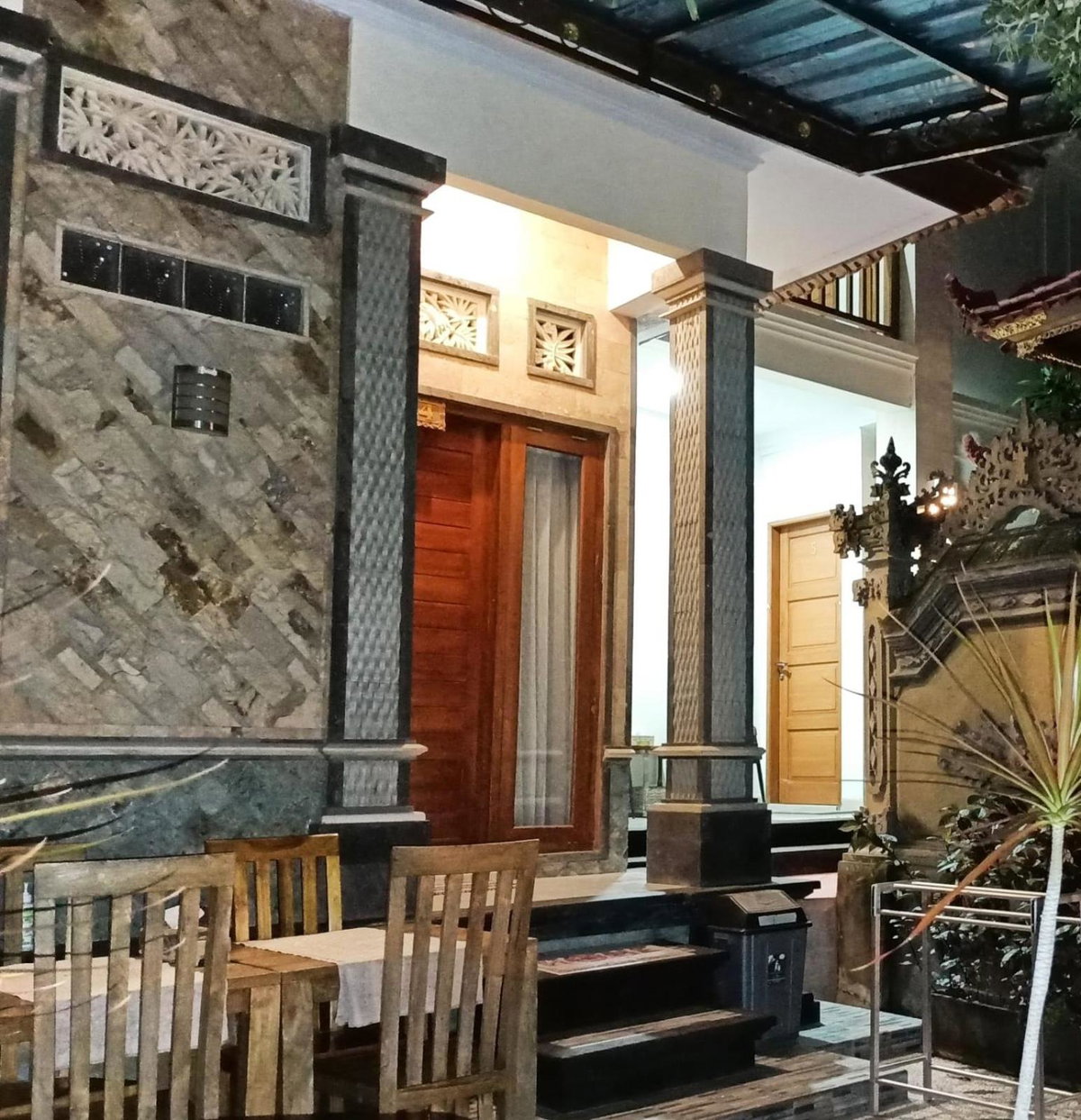 Green Palace Homestay, Индонезия