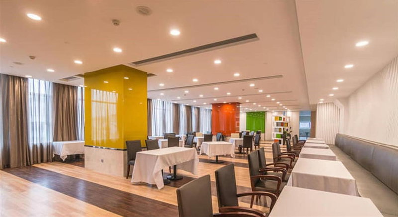 The Summit Hotel, Zhongshan, China
