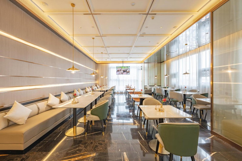 Atour Hotel Kunshan Baoyu Plaza North Changjiang Road, Kunshan, China