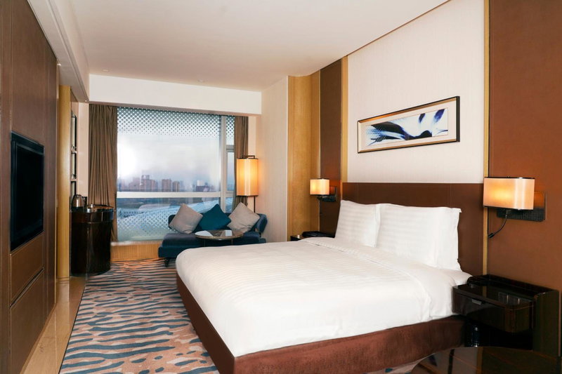 Crowne Plaza Dalian Sports Center by IHG, Dalian, China