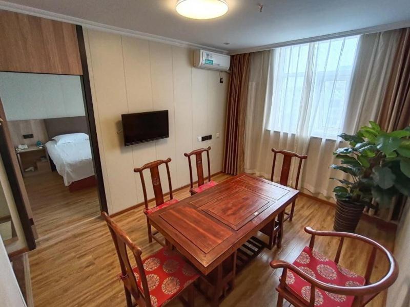 GreenTree Inn Beijing Fangshan Liangxiang Suzhuang Express Hotel, Fangshan, China
