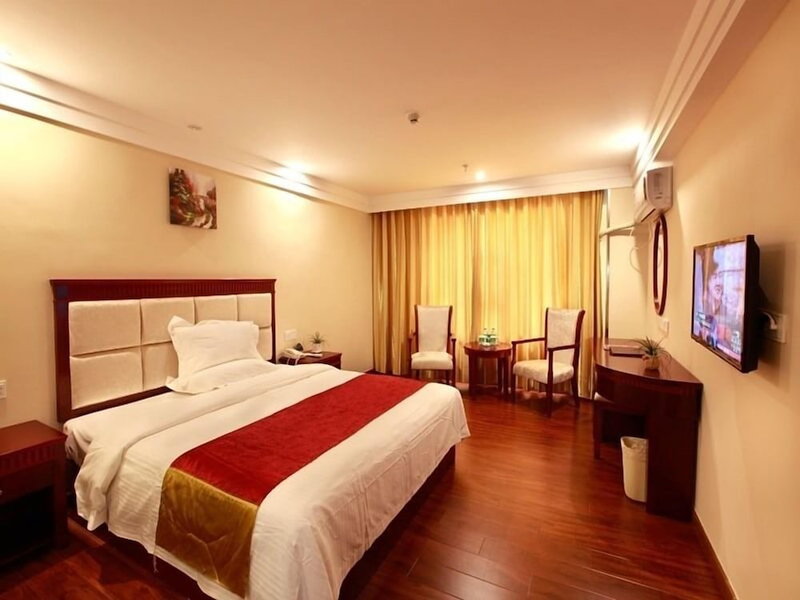 GreenTree Inn SanYa Jiyang Dist YaLongWan YingBin Ave Hotel, Sanya, China
