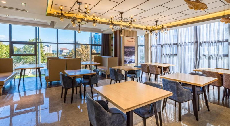 Atour Hotel Weihai City Center, Weihai, China